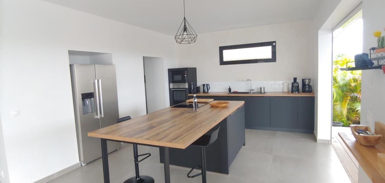 Villa Fleur De Goyave - Tres Bien Ventilee - Vue Degagee Saint-Francois  Εξωτερικό φωτογραφία